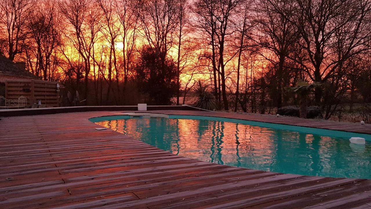 Hotel Le Nichoir à Les Essarts  Extérieur photo